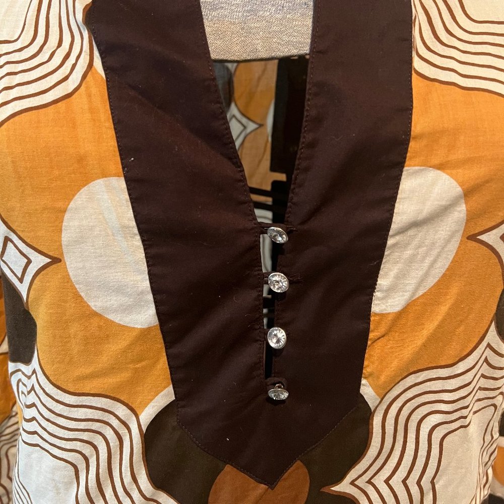 Brown and Gold Print Tunic - Picture 4 of 5